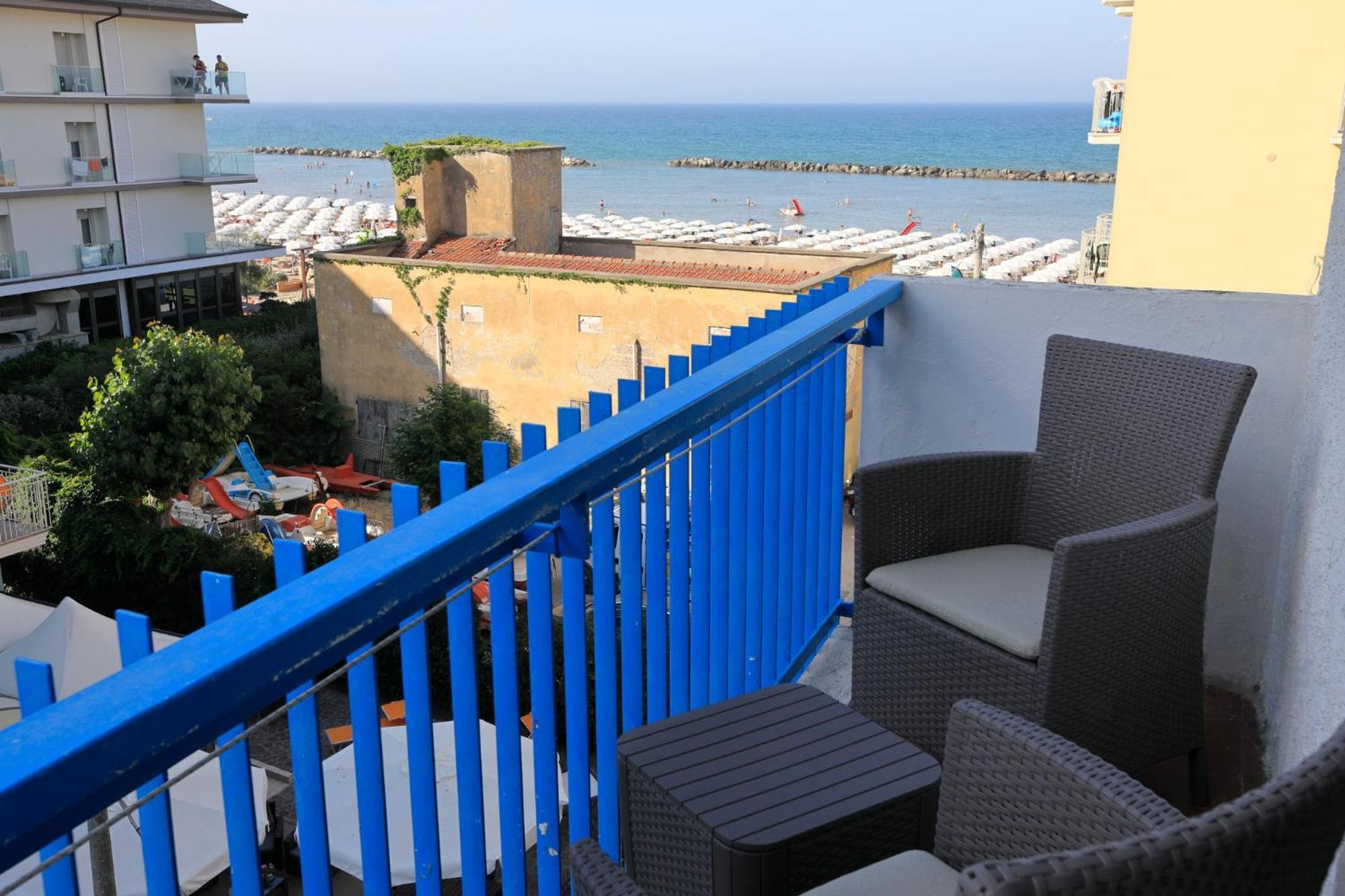 Hotel Lauretta Bellaria-Igea Marina Buitenkant foto